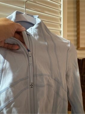 lululemon athletica women’s blue zip-up jacket size 4